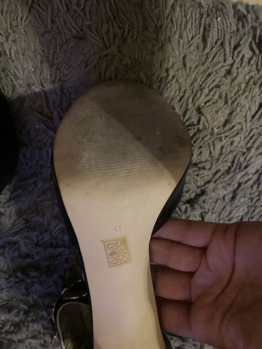 Sandalias salto alto Guess