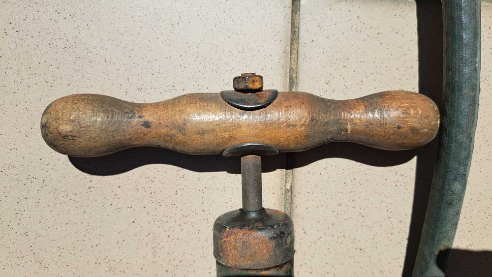 Stara pompka  ,,Spółdzielnia samochodowa ” – Poznań - lata 50/60 te.