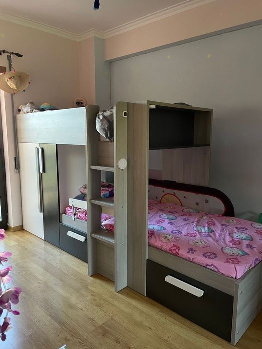 Cama beliche c 2 colchoes, closet  e 2 gavetas unisexo