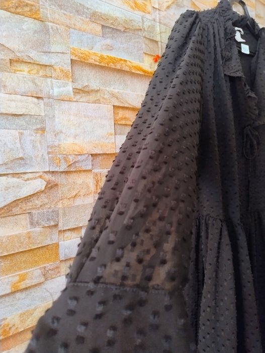 Krótka zwiewna sukienka damska rozmiar M. H&M