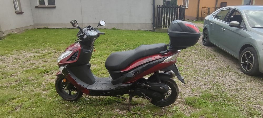 Skuter Junak 607