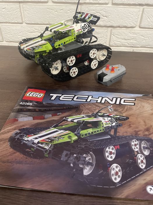 Lego technic 42065 Zdalnie sterowana wyścigówka