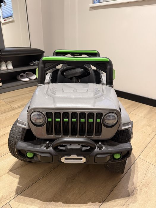 Autko na akumulator Jeep