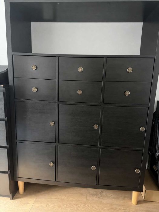 Móvel IKEA Kallax personalizado com pés, gavetas e puxadores – Excelente estado