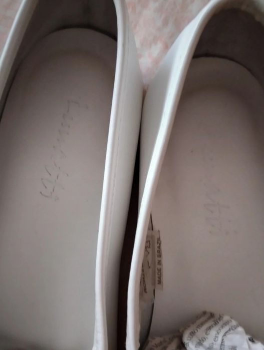 Sapatos tamanho 37  marca Lunati