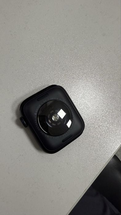 Часы Apple watch SE на ремонт
