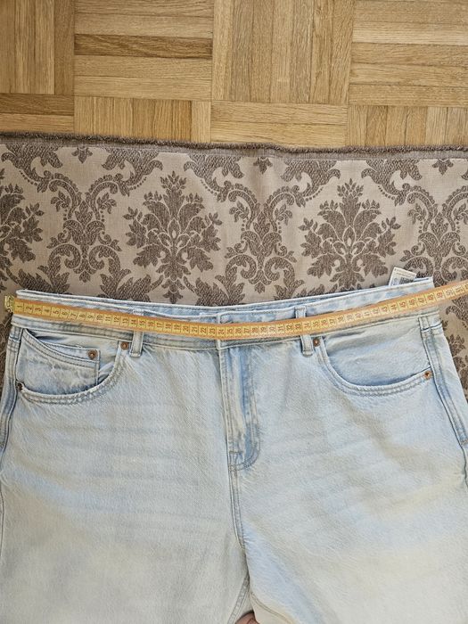 Jeansy r.44 Stradivarius