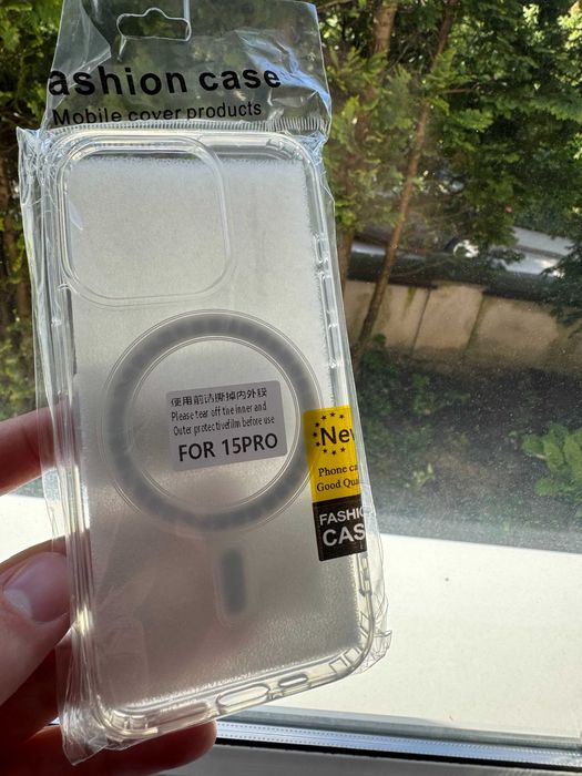 przezroczyste etui iPhone 15 Pro Clear Case.