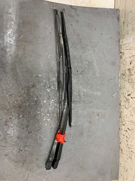 Skoda Felicia Ramiona Wycieraczek