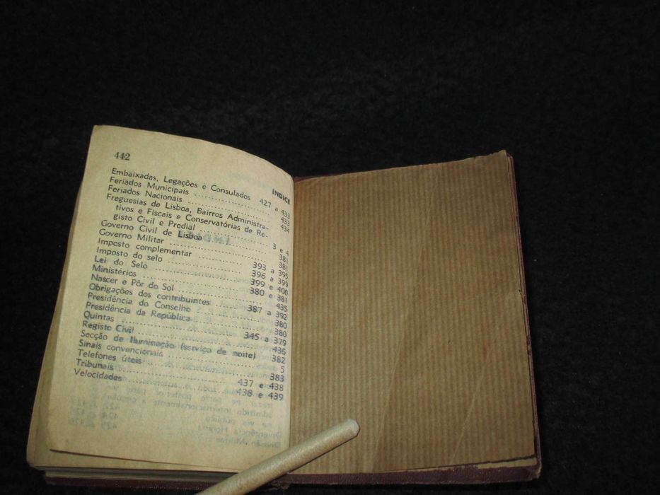 Livro Roteiro Lisboa-Algés e Dafundo Polícia de Segurança Pública 1950