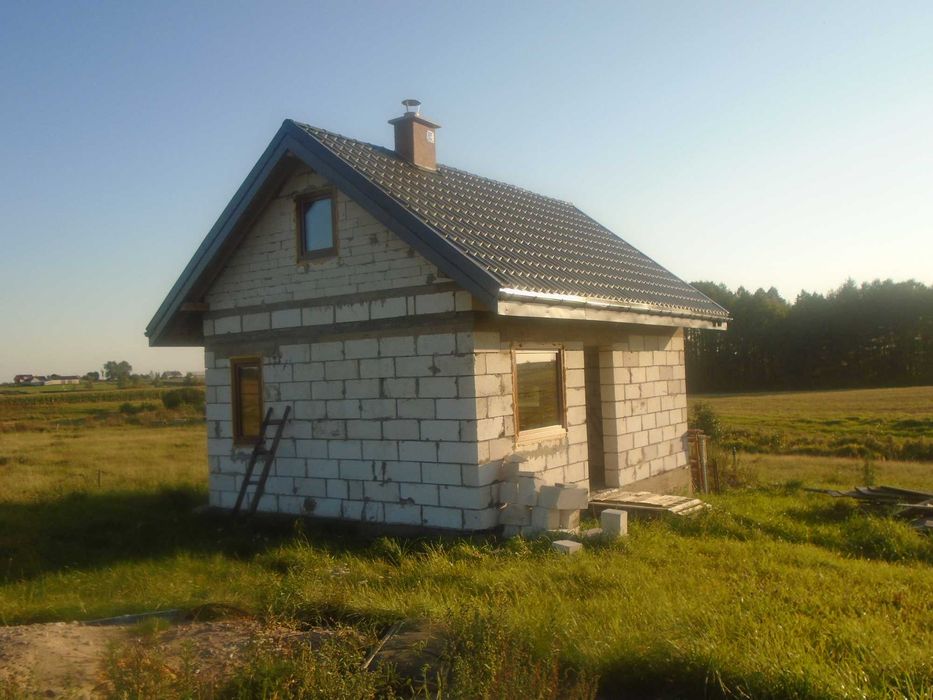 Ogrodzenia, budynki gosp. - prace budowlane