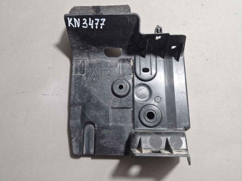 Toyota Land Cruiser prado 90 95-98 Кронштейн крила LH KN3477 1669311010