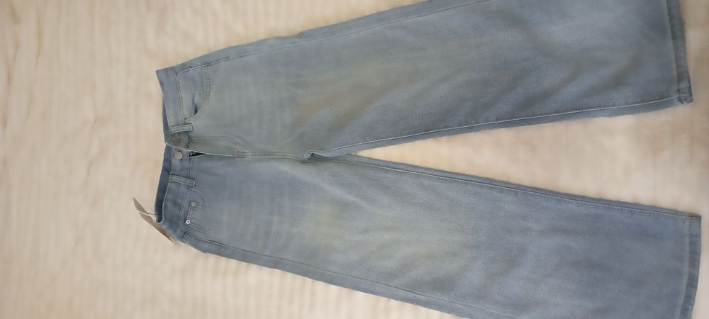 Джинси світлого кольору