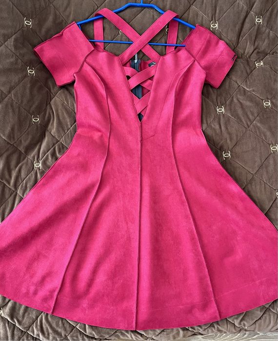 Червона замшева сукня Veronica Poliit