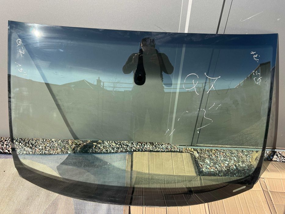 Oryginalna szyba czołowa przód przednia AUDI Q7