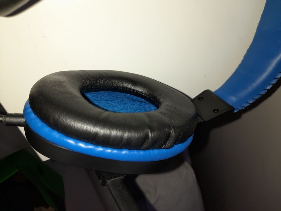 Headset gaming  como novos
