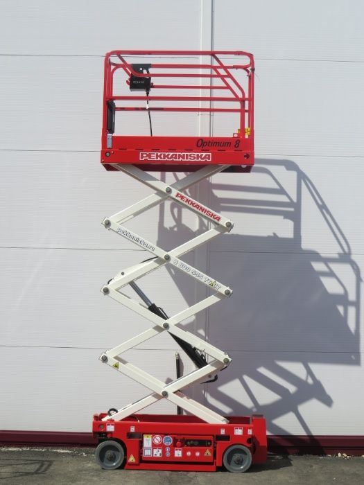 ПЕККАНІСКА ОРЕНДА акумуляторного ножичного підйомника OPTIMUM 8