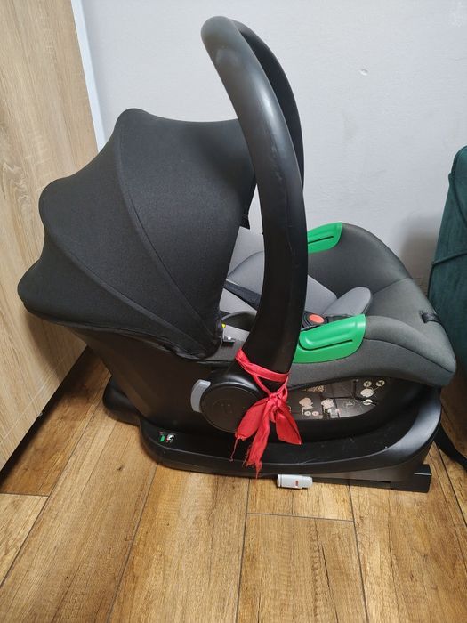 Nosidełko fotelik z bazą ISOFIX
