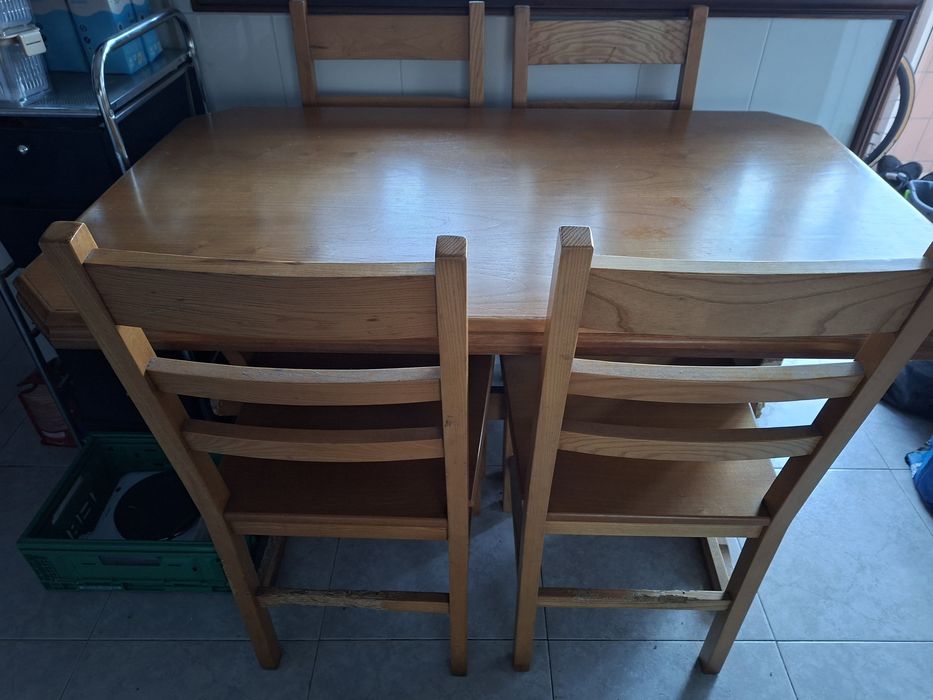 Mesa de cozinha de carvalho