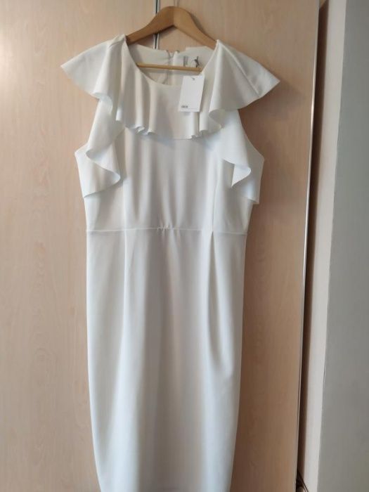 Нарядное платье бренд asos