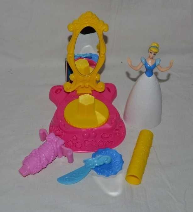 Набор для пластилина Play-Doh плей-до платье Золушки Hasbro хасбро