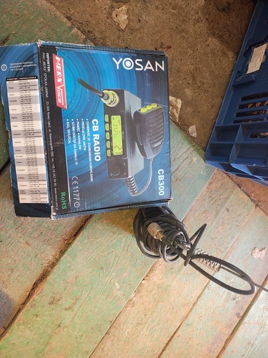 Kompaktowe radio CB Yosan CB-300