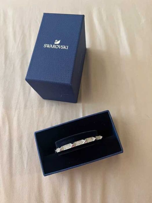 Vendo pulseira prateada Swarovsky como nova