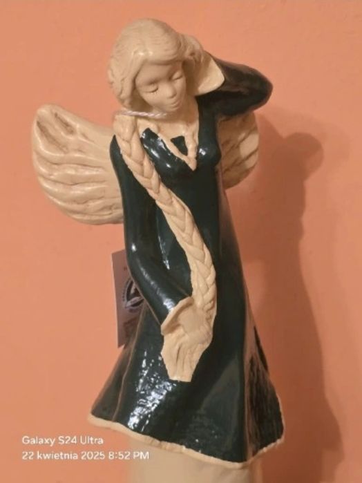Piękna ceramiczna figurka kolekcjonerska kobiata ANIOŁ hand made.