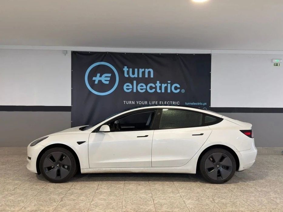 Tesla Model 3 Long Range RWD