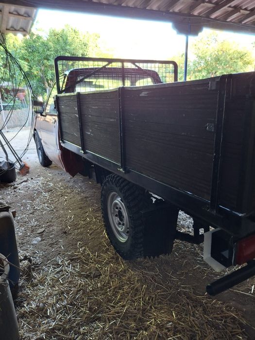 Carrinha de caixa aberta