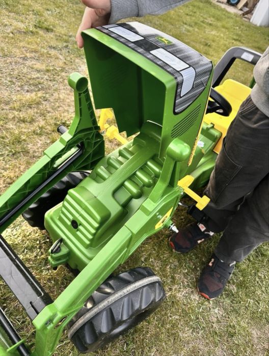 Traktor z przyczepka john deere rolly toys