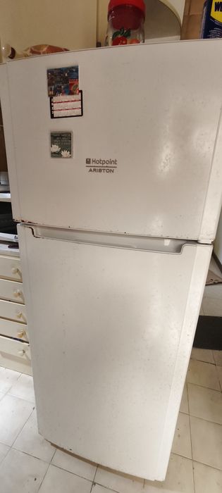 Urgente - ​Móveis de Sala + Fogão Vitrocerâmico c/ Forno + Frigorífico