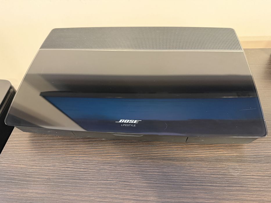 Bose Lifestyle 600 – Komplet 5.1 kina domowego I 2 Stojaki UFS-20 GRATIS