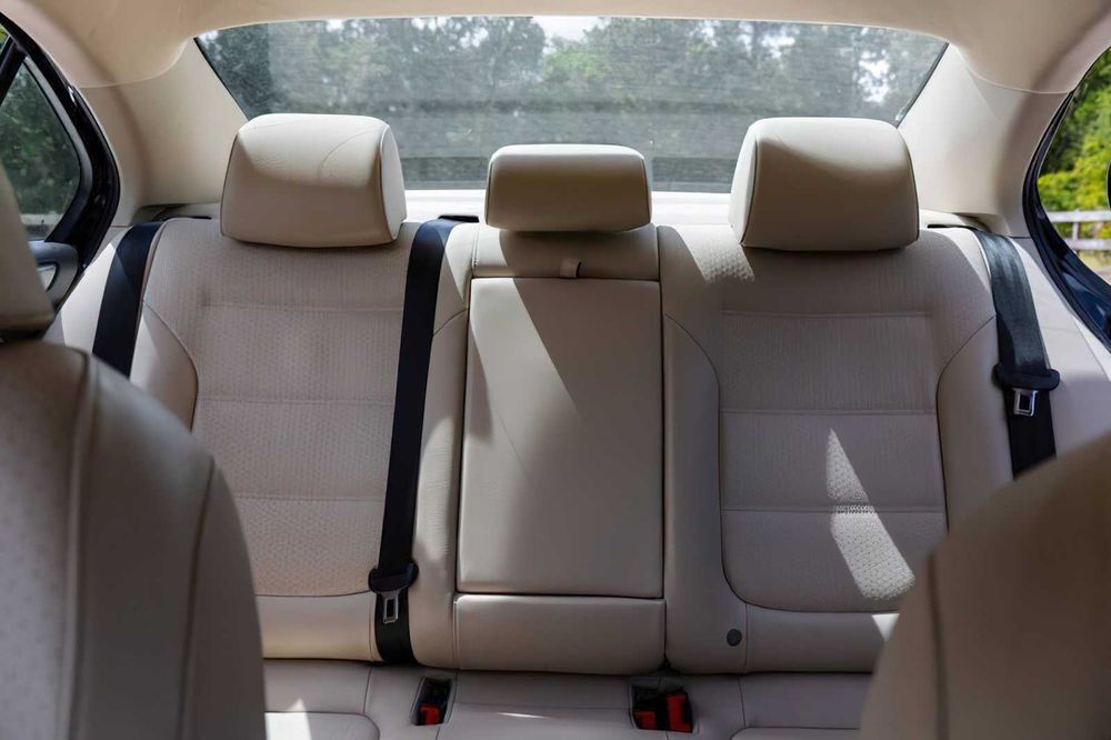 Volkswagen Jetta      2013