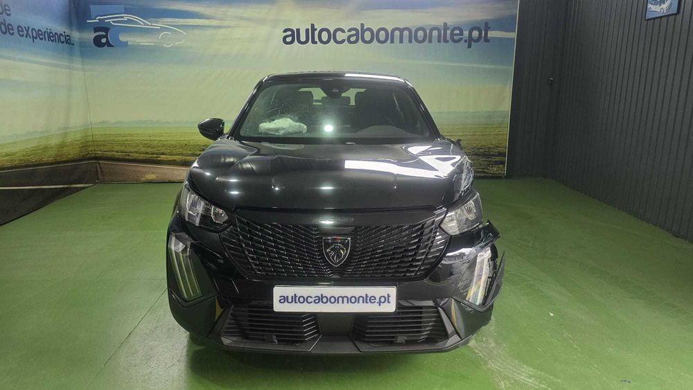 Peugeot e-2008 50 Kwh Active - Salvado
