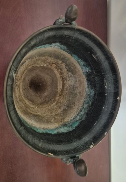 Puchar dekoracyjny, kielich metalowy, stara patyna