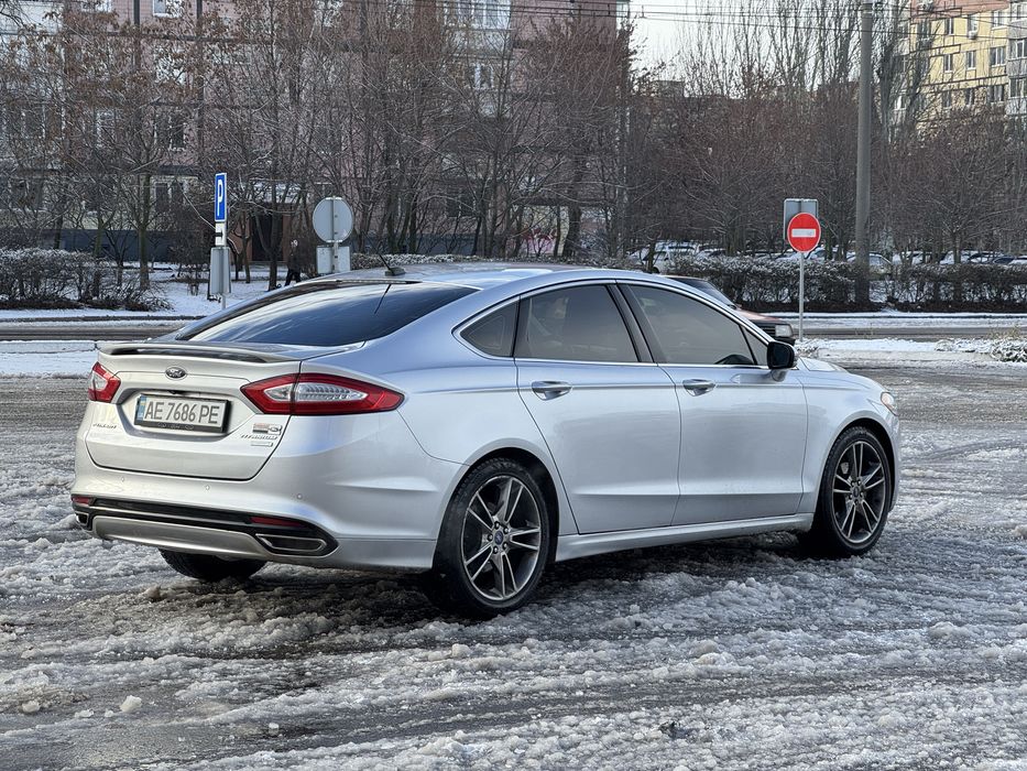 Ford Fusion  Titanium