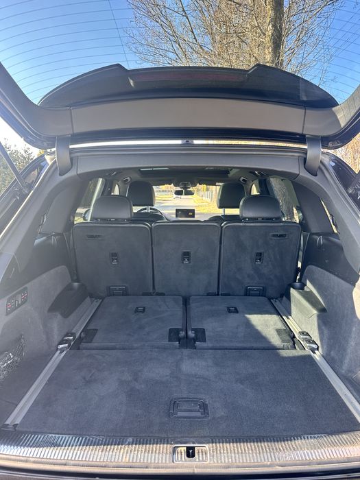 Audi SQ7 v8 4.0 435km 7-osobowe
