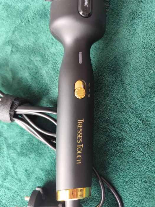 Złota Szczotka Termiczna 45mm – Objętość i Gładkość w Minutę!