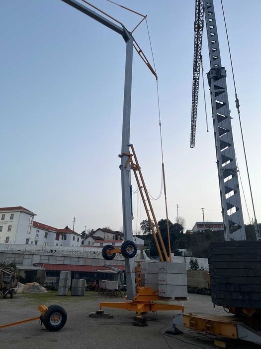 Grua Cattaneo Automontante Hidráulica 17x20m