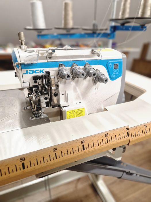 Overlock 5nitkowy Jack E4s