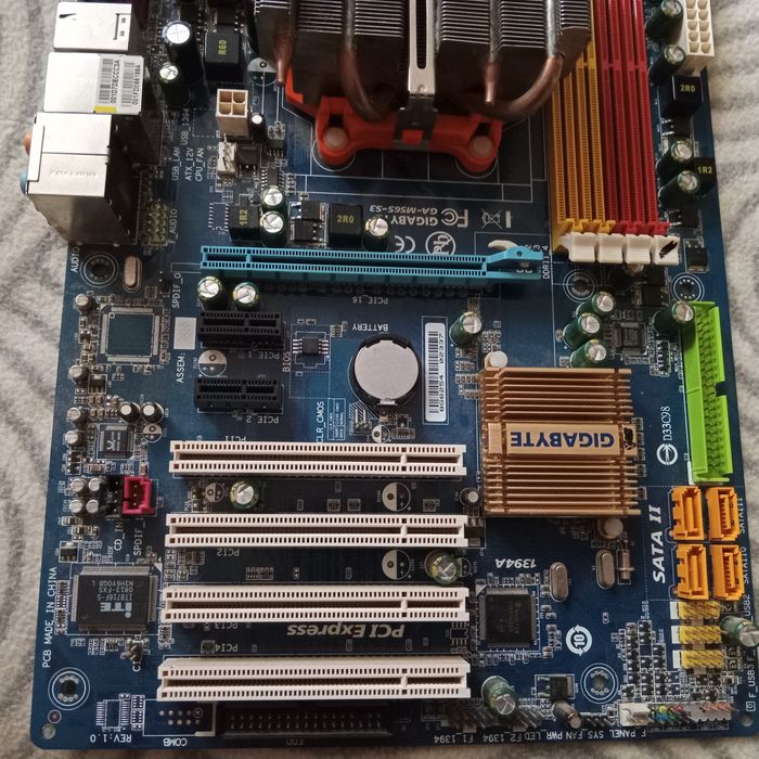 Продам материнську плату з процесором