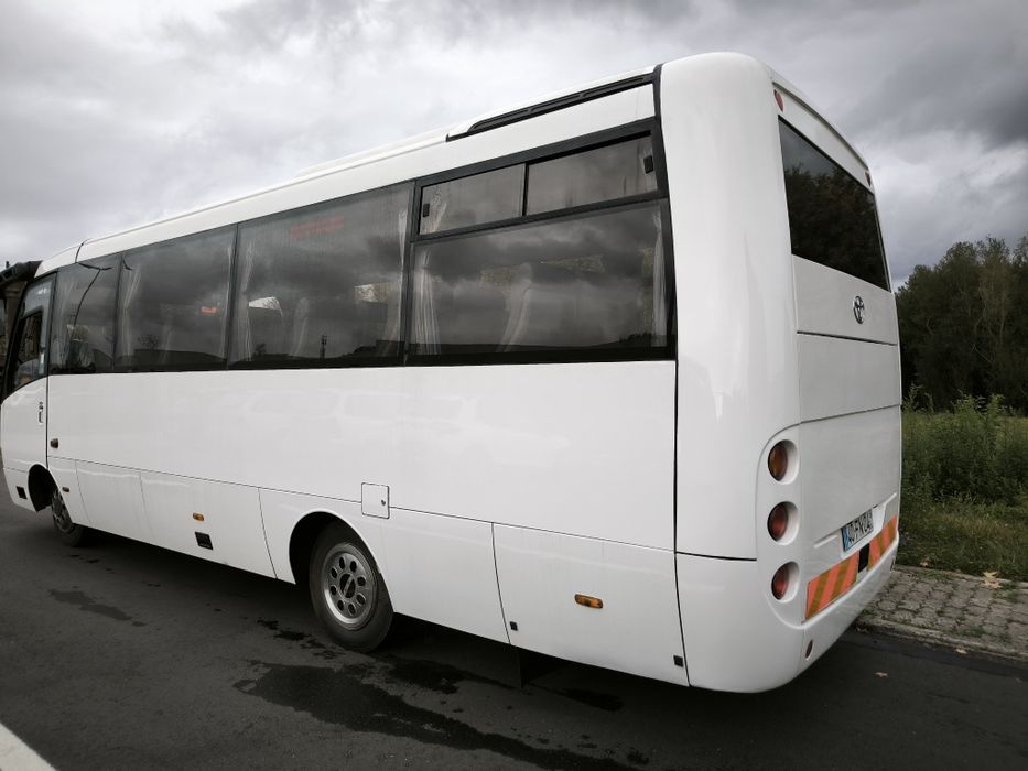 Autocarro Toyota Óptimo Mini Autocarro 4.1 D4D 28 Lugares