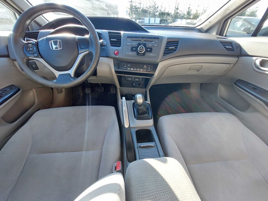 Samochód osobowy - Honda Civic 4D 2012