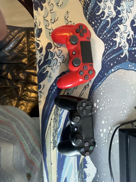 Ps4 pro com 2 comandos 9jogos