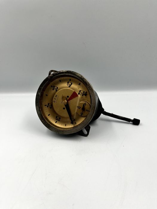 Austin A90 Atlantic prędkościomierz obrotomierz lata 50