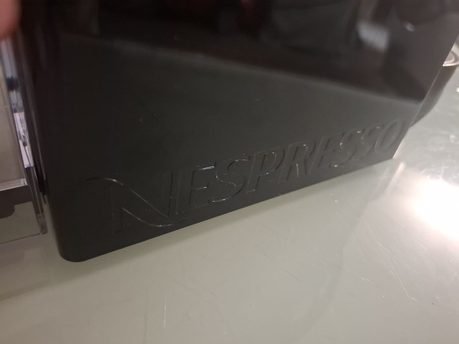 Maquina Café Nespresso Inissia (Type D40)