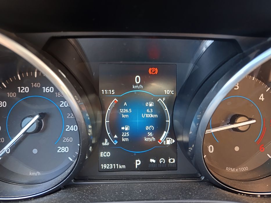 Jaguar XE - ano de 2016