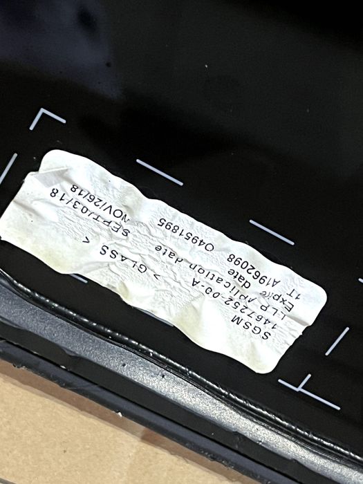 Скло панорама центральне Тесла модель 3 Tesla Model 3 М3