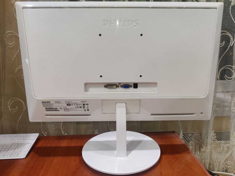 Монітор 21.5" Philips 224E5QHSB